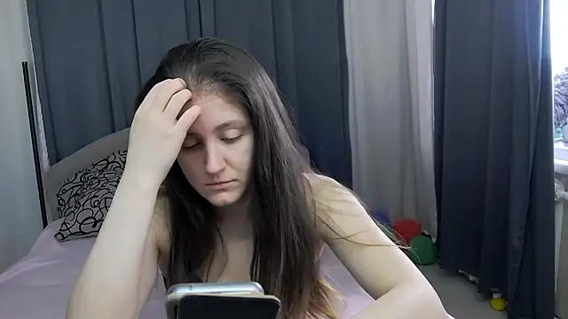 Holliy Cooper online show from 03/23/26, 09:20