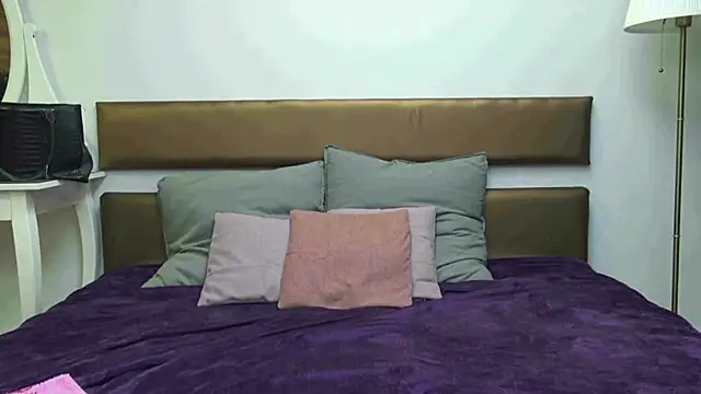 MissYvie online show from 06/21/26, 07:25