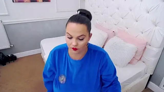 Snapshot of RavishingJenna chatting on 11/06/25, 07:29 RavishingJenna online show from 11/06/25, 07:29