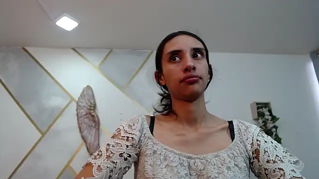 RoxanaCyrano  online show from 11/27/25, 07:58