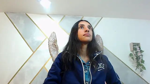 RoxanaCyrano  online show from 11/14/25, 07:06