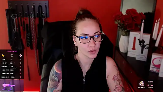 Snapshot of _Jane_Warren_ chatting on 03/07/25, 10:46 Jane Warren online show from 03/07/25, 10:46
