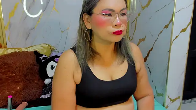 dianamilf online show from 11/22/25, 02:43