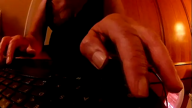 daniela44 online show from 11/15/25, 02:54