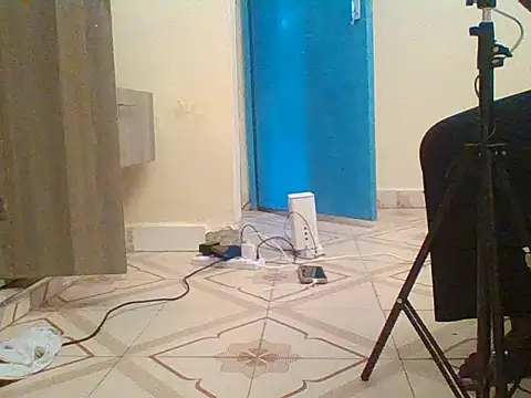 prettychic5 online show from 10/24/25, 07:40