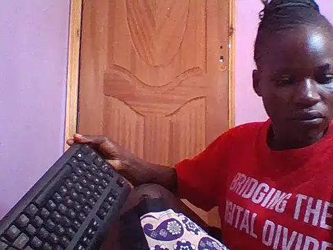 prettychic5 online show from 09/15/25, 07:20