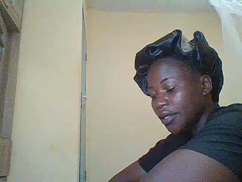 prettychic5 online show from 02/09/26, 08:45