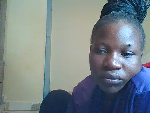 prettychic5 online show from 11/19/25, 07:30