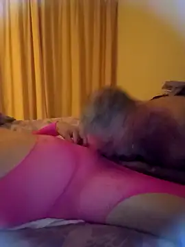 adriaan1975 online show from 11/02/25, 03:33