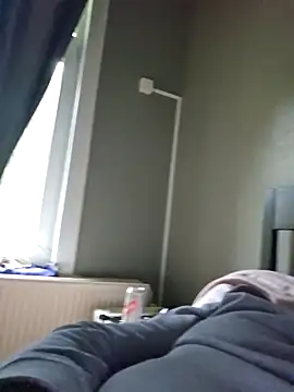 adriaan1975 online show from 09/25/25, 12:33