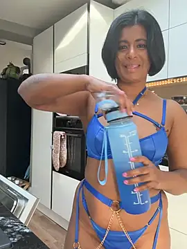 RoseMelanie online show from 03/11/26, 08:30