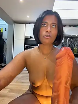 RoseMelanie online show from 04/08/26, 06:42