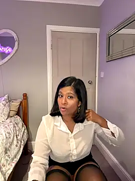 RoseMelanie online show from 11/16/25, 07:57