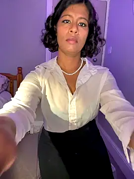 RoseMelanie online show from 10/22/25, 06:46