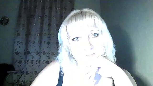 MeilomaWesa online show from 12/02/25, 01:57