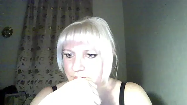 MeilomaWesa online show from 11/17/25, 03:49