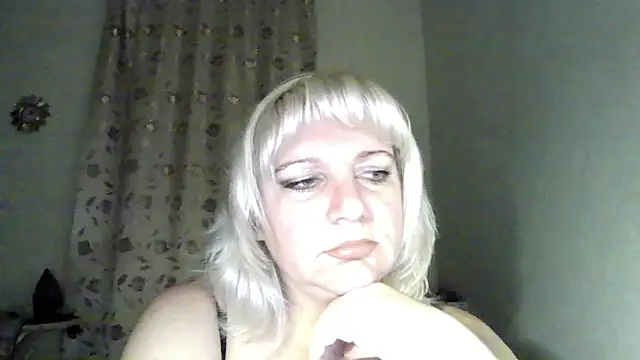 MeilomaWesa online show from 10/30/25, 09:11