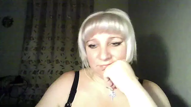 MeilomaWesa online show from 12/16/25, 03:16