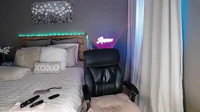 Lenaxox online show from 03/28/26, 03:46