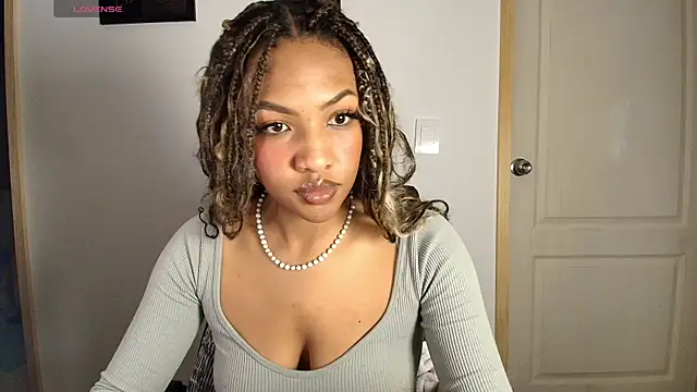 im alivys  online show from 07/17/26, 11:57