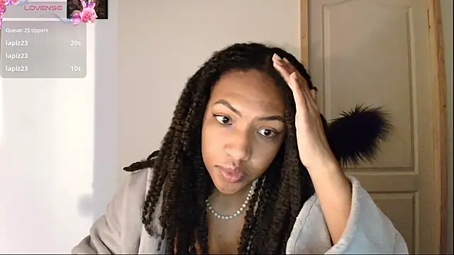 im alivys  online show from 06/18/26, 01:26