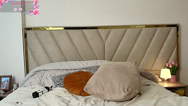im alivys  online show from 06/10/26, 11:06