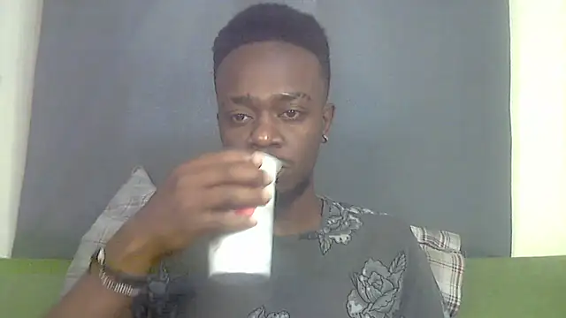 Snapshot of BIGDICKMULLAH chatting on 01/13/26, 03:54 BIGDICKMULLAH online show from 01/13/26, 03:54