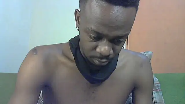 Snapshot of BIGDICKMULLAH chatting on 12/22/25, 12:00 BIGDICKMULLAH online show from 12/22/25, 12:00