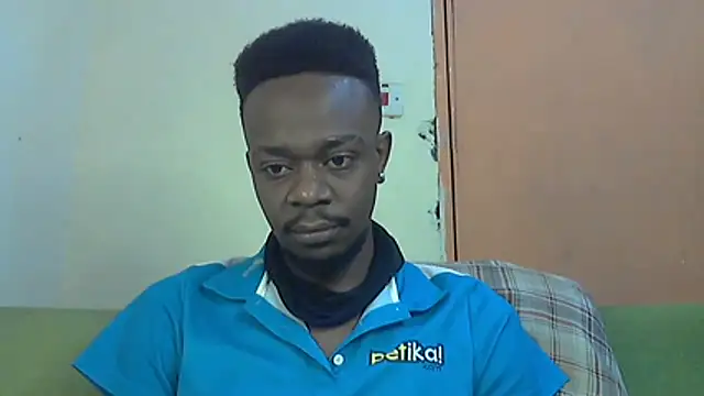 Snapshot of BIGDICKMULLAH chatting on 12/20/25, 07:50 BIGDICKMULLAH online show from 12/20/25, 07:50