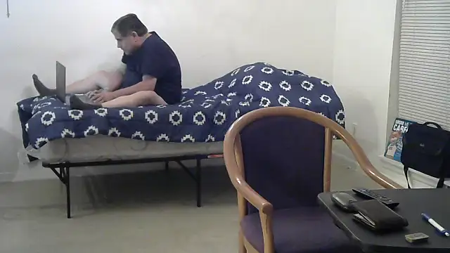 Peachestabby147 online show from 11/02/25, 04:50