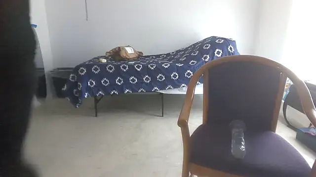 Peachestabby147 online show from 12/20/25, 08:01