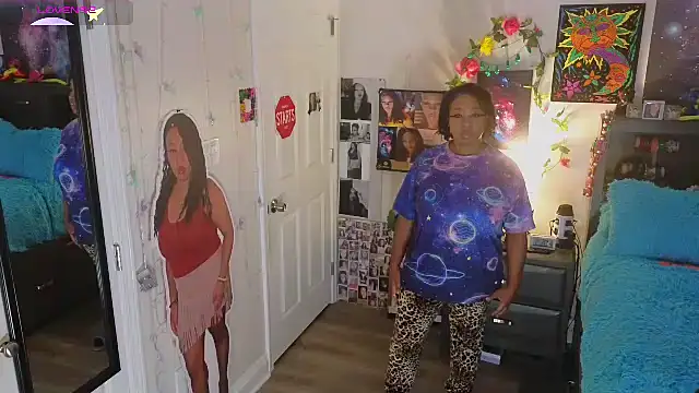 temptressbeauty24 online show from 10/18/25, 03:19