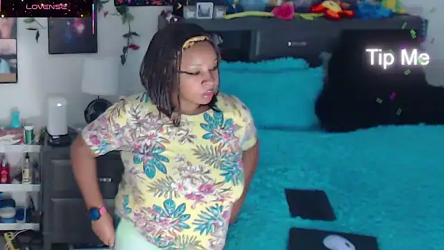 temptressbeauty24 online show from 11/12/25, 04:16