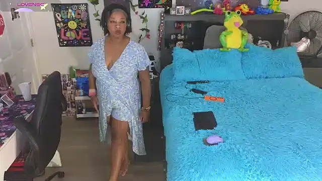 temptressbeauty24 online show from 09/14/25, 09:04