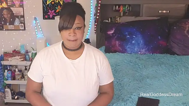 temptressbeauty24 online show from 02/06/26, 05:03