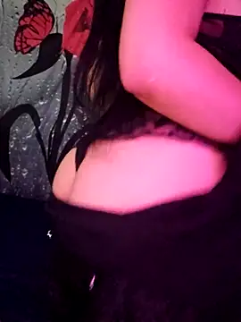 Zeina2024 online show from 12/15/25, 07:41