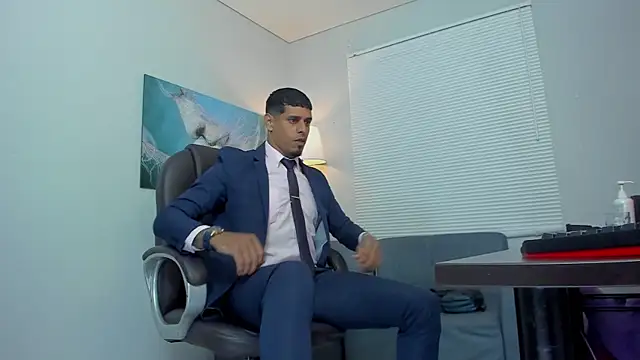 vincen jose online show from 11/28/25, 02:56