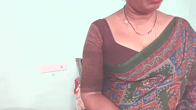 shrutitelugu69 online show from 04/21/26, 05:08
