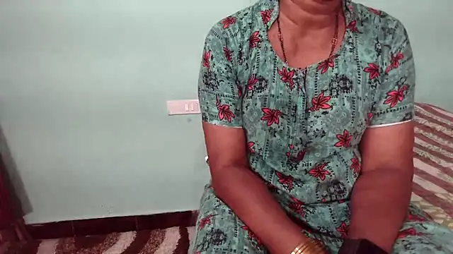 shrutitelugu69 online show from 12/22/25, 06:46