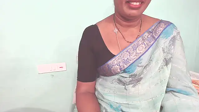 shrutitelugu69 online show from 04/13/26, 05:17