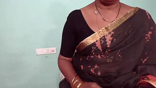 shrutitelugu69 online show from 04/02/26, 12:34