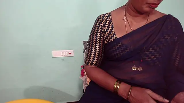 shrutitelugu69 online show from 04/30/26, 04:58
