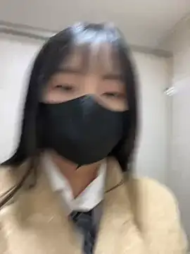 Snapshot of Asia-Lynn chatting on 03/14/25, 11:23 Asia-Lynn online show from 03/14/25, 11:23