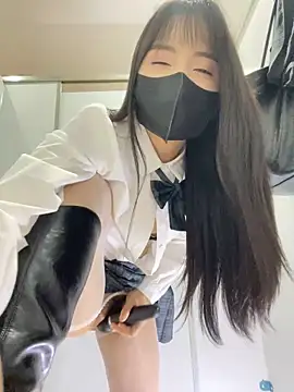 Snapshot of Asia-Lynn chatting on 03/13/25, 02:01 Asia-Lynn online show from 03/13/25, 02:01