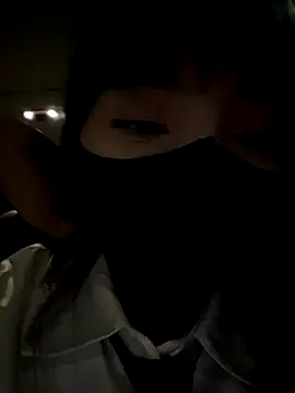 Snapshot of Asia-Lynn chatting on 10/15/25, 12:24 Asia-Lynn online show from 10/15/25, 12:24