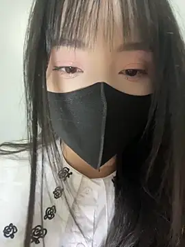 Snapshot of Asia-Lynn chatting on 11/27/25, 10:48 Asia-Lynn online show from 11/27/25, 10:48