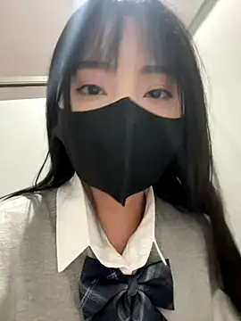 Snapshot of Asia-Lynn chatting on 11/10/25, 10:31 Asia-Lynn online show from 11/10/25, 10:31