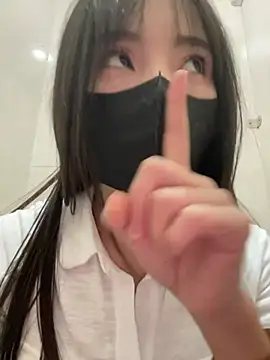 Snapshot of Asia-Lynn chatting on 04/23/26, 10:55 Asia-Lynn online show from 04/23/26, 10:55