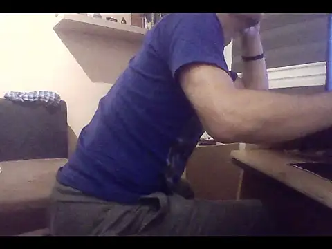 Snapshot of matejk chatting on 09/25/25, 05:08 matejk online show from 09/25/25, 05:08