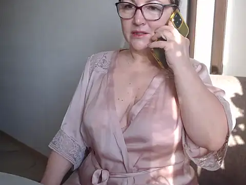 Alma44 online show from 02/04/26, 07:03